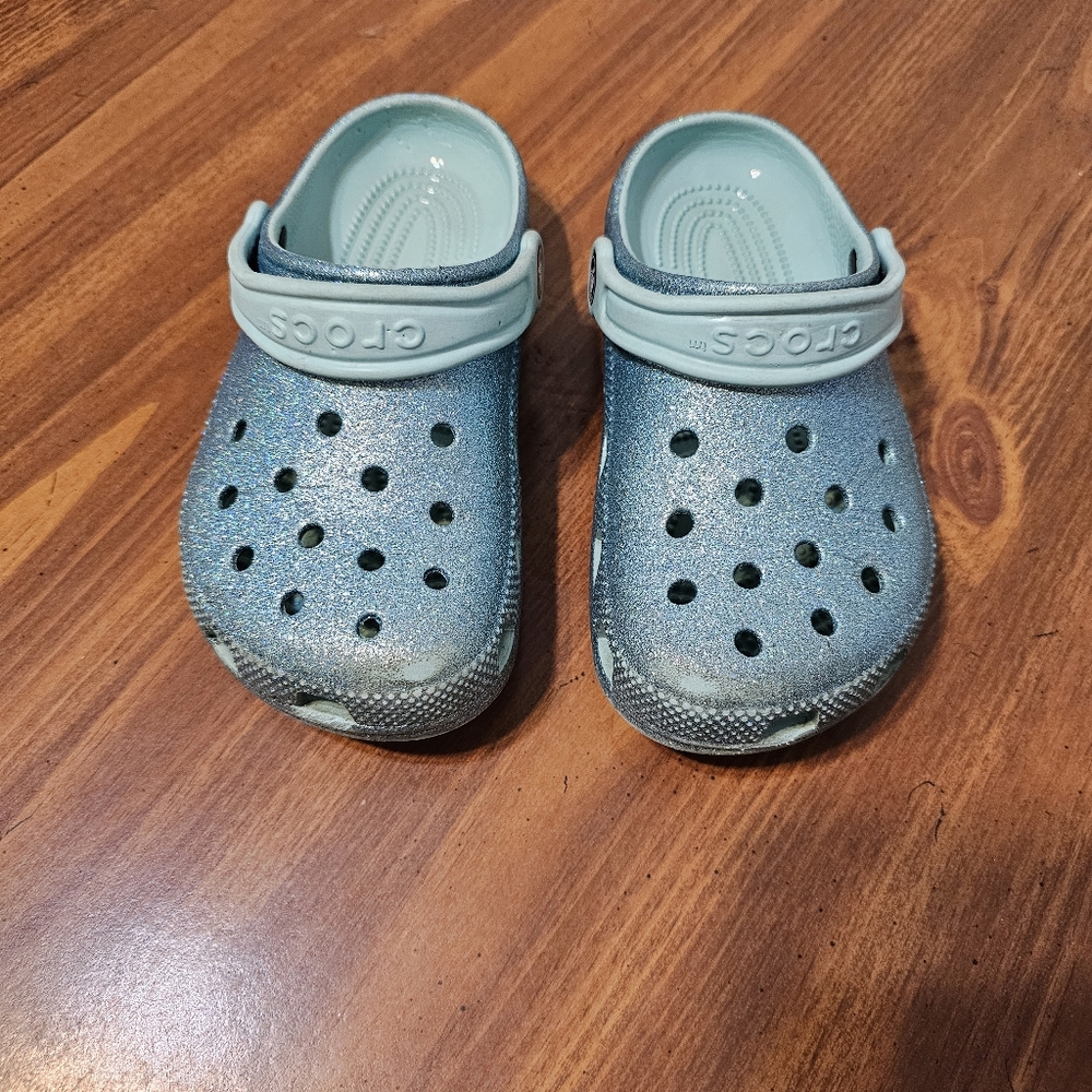 Glitter blue crocs